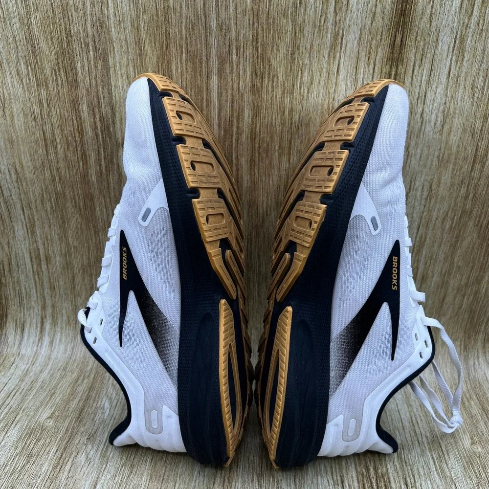 Brooks Launch 9 Men's Size 10 White Black Gold Sneaker Running Shoes 1103861D121